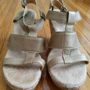 b.o.c. wedge sandals